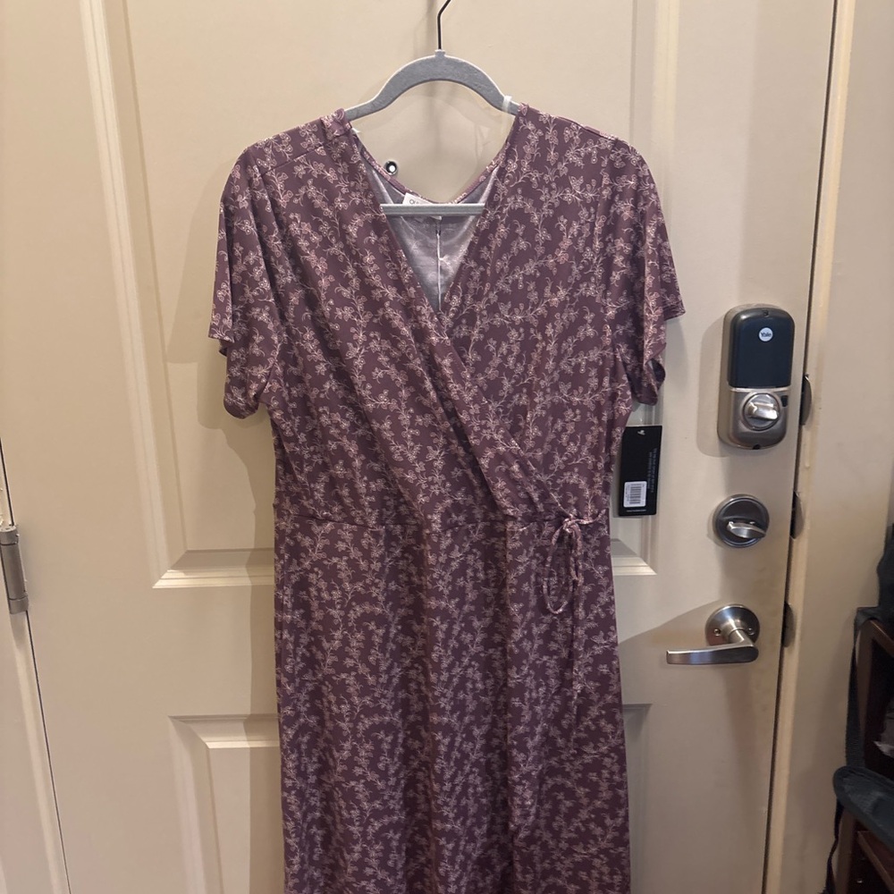 Women’s wrap mini dress -Mauve with floral print.